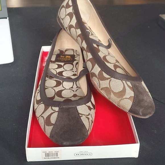 Coach Flats in Various Colors (Price for all 3) - Picture 3 of 9